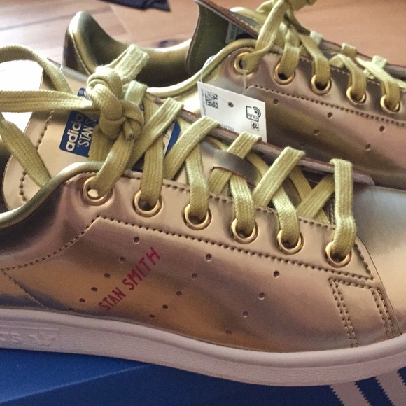 stan smith gold metallic